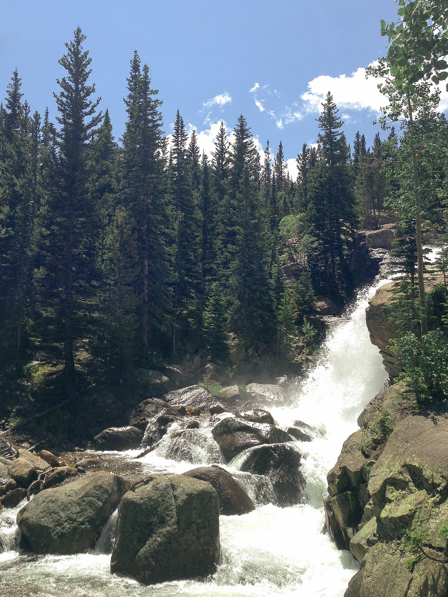 Rocky Mountain National Park // Hiking Alberta Falls // annabelleneedles.com